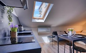 Lily'S Studio 7 By Bulgarentals - Central Sofia
